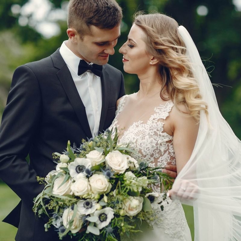 elegant-wedding-couple.jpg elegant-wedding-couple.jpg